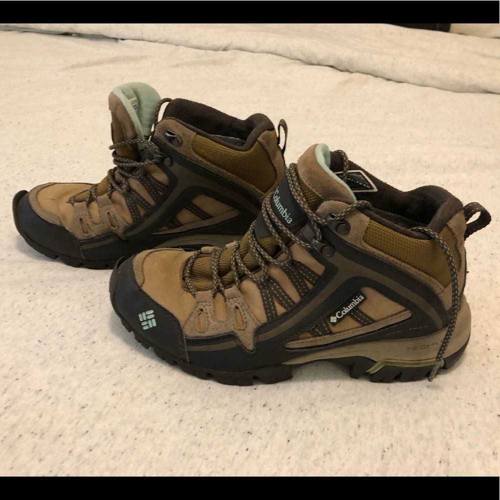 Columbia hiking boots